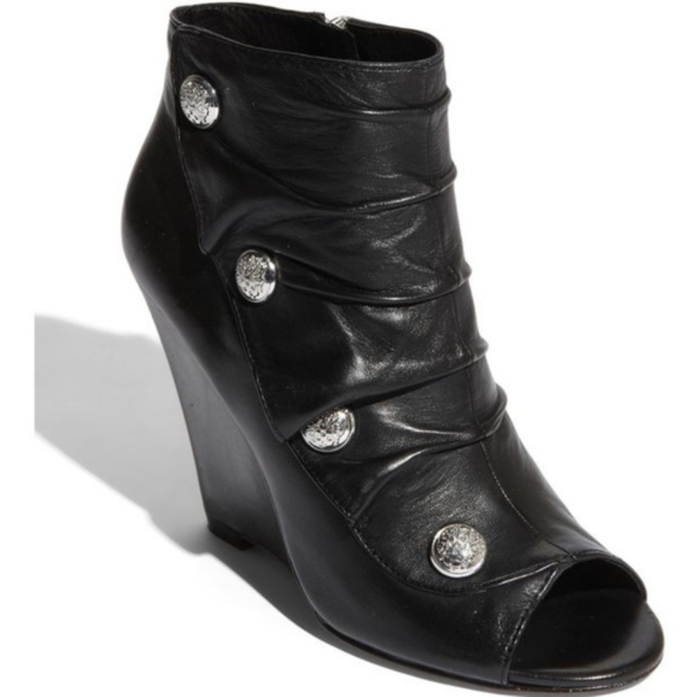 Vince Camuto 9 'Lore' ankle bootie peep toe wedges